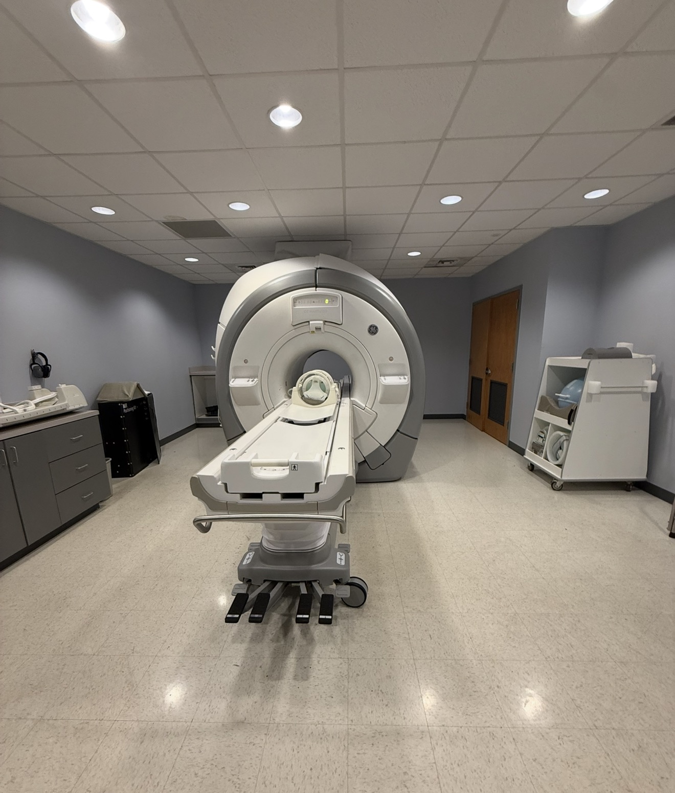 GE Optima MRI system